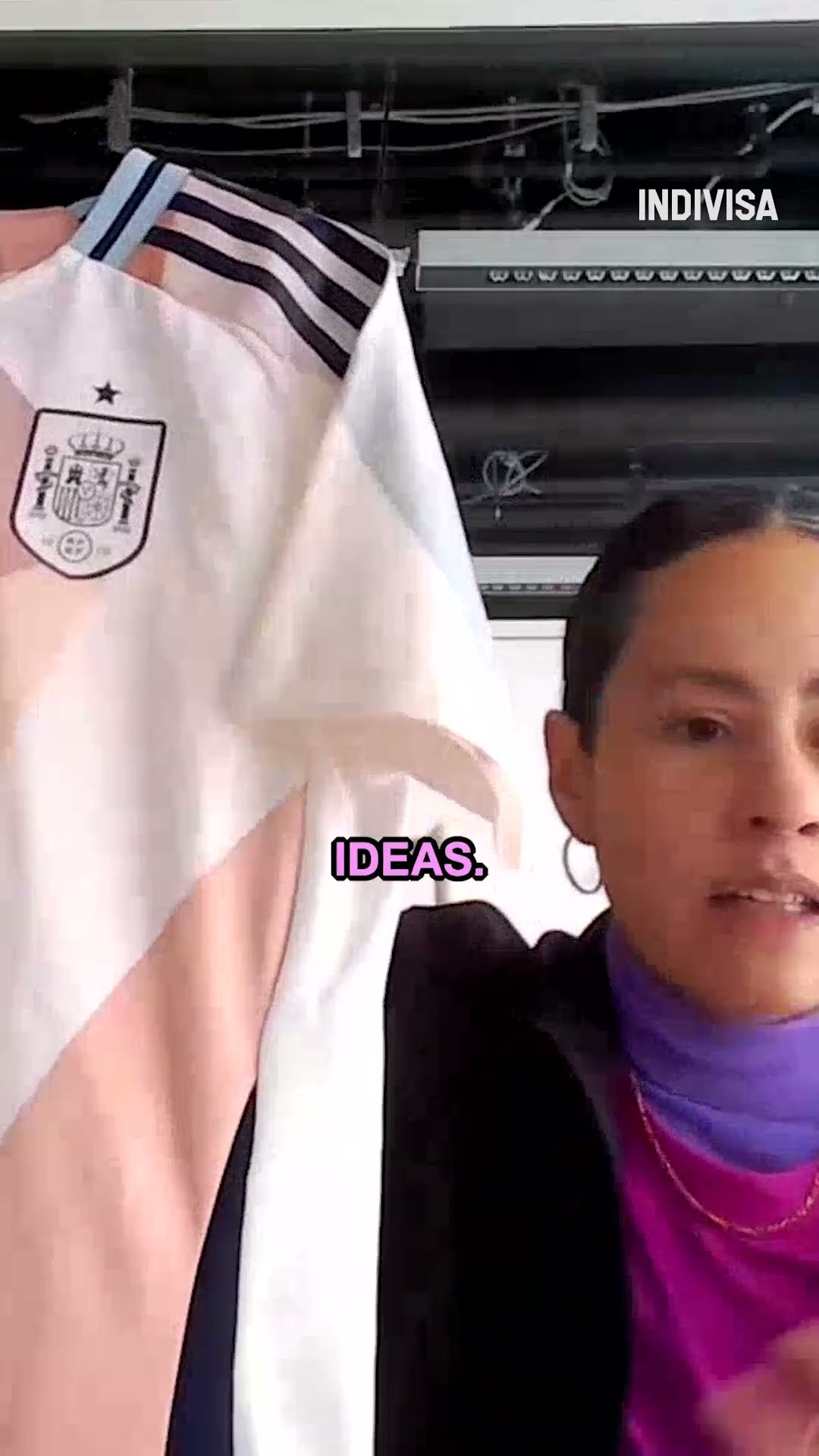映了教练在