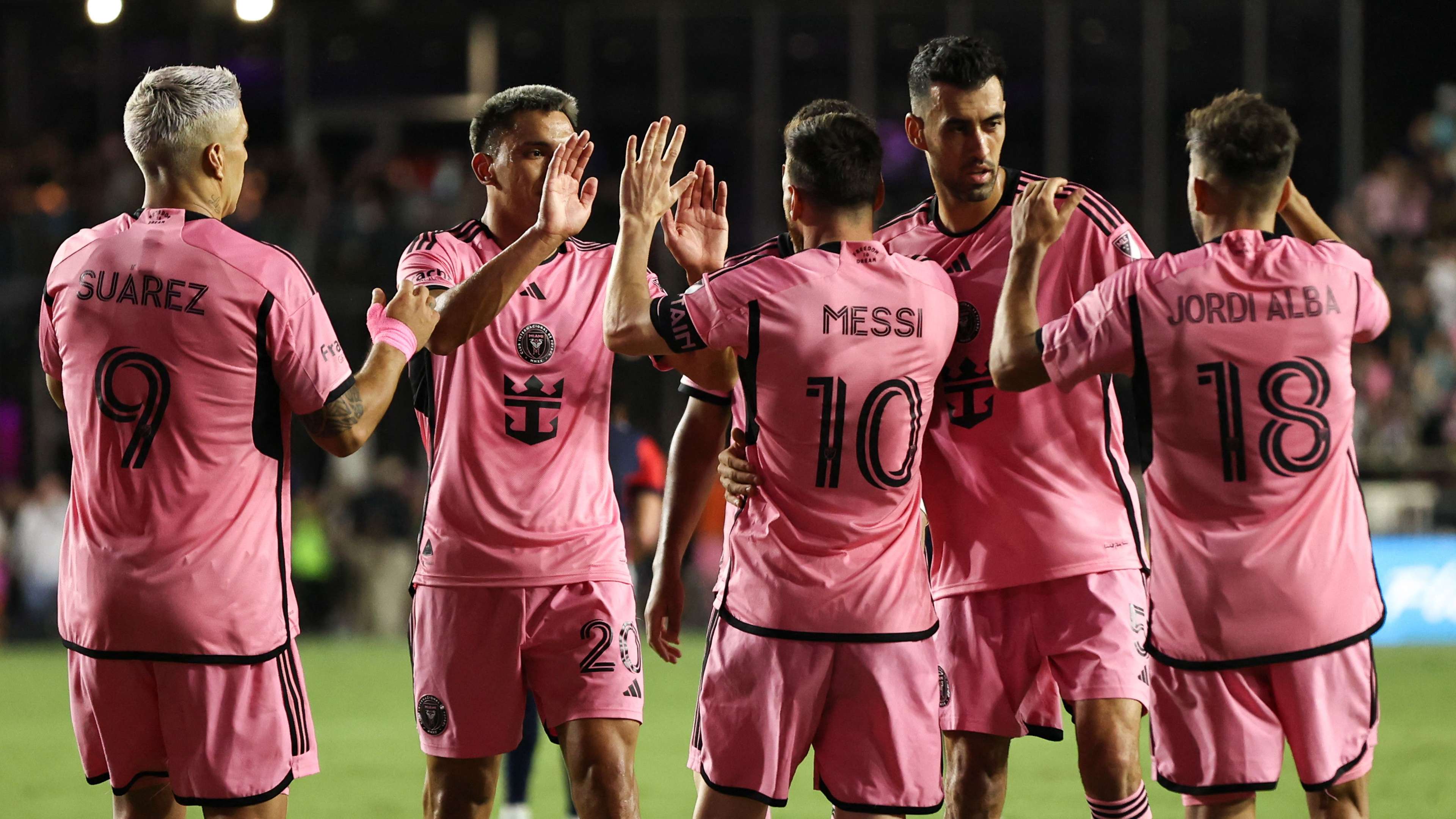 卡塔尔逆袭伊朗晋级亚洲杯决赛东道主全力以赴锁定荣誉战场